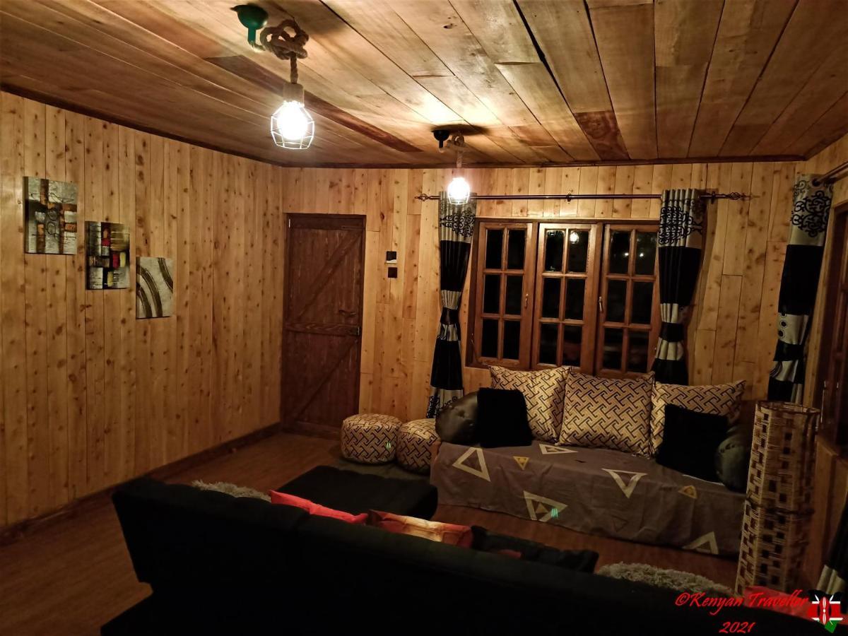 The Wonky House Apartment Timau Luaran gambar