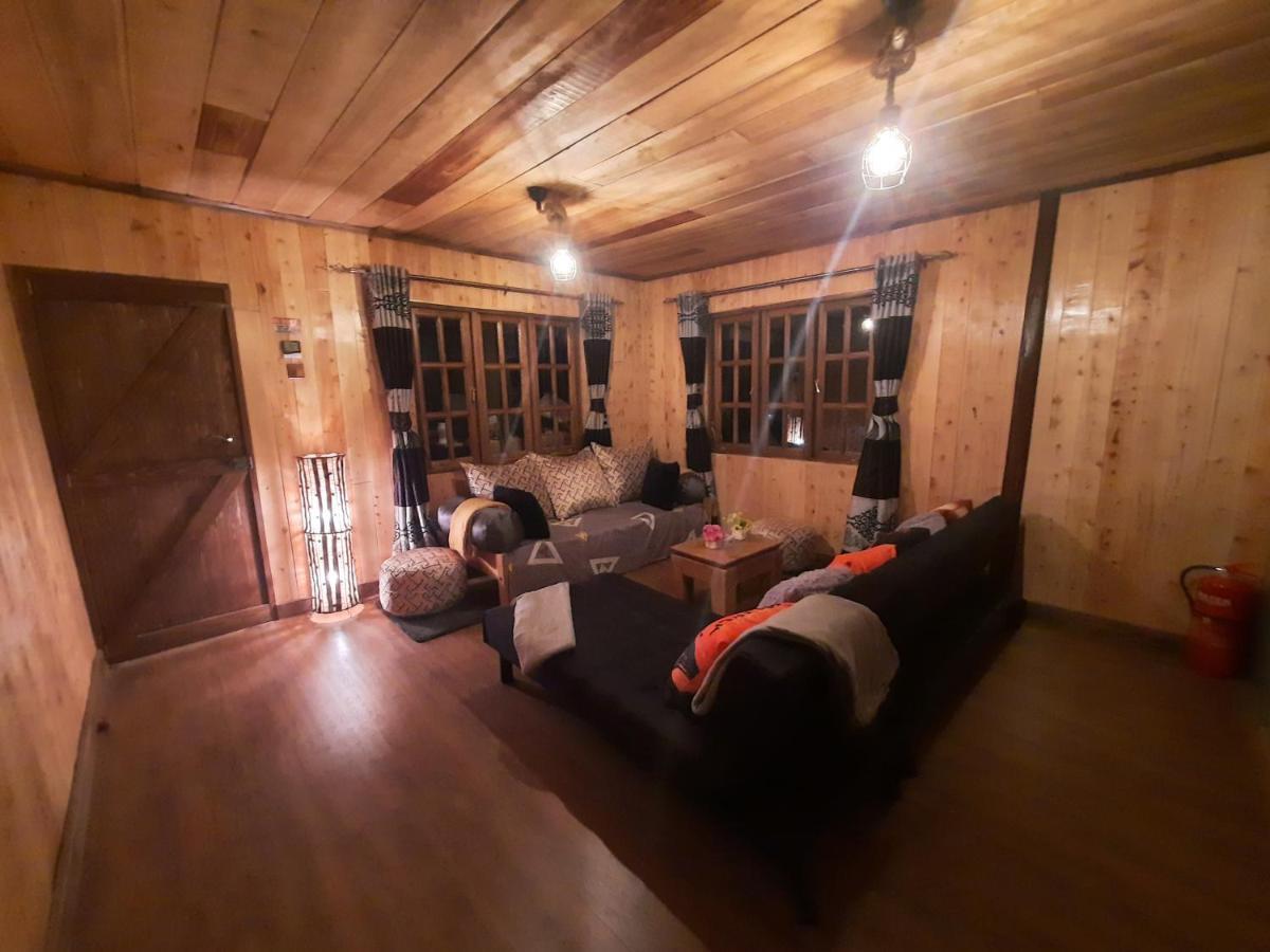 The Wonky House Apartment Timau Luaran gambar