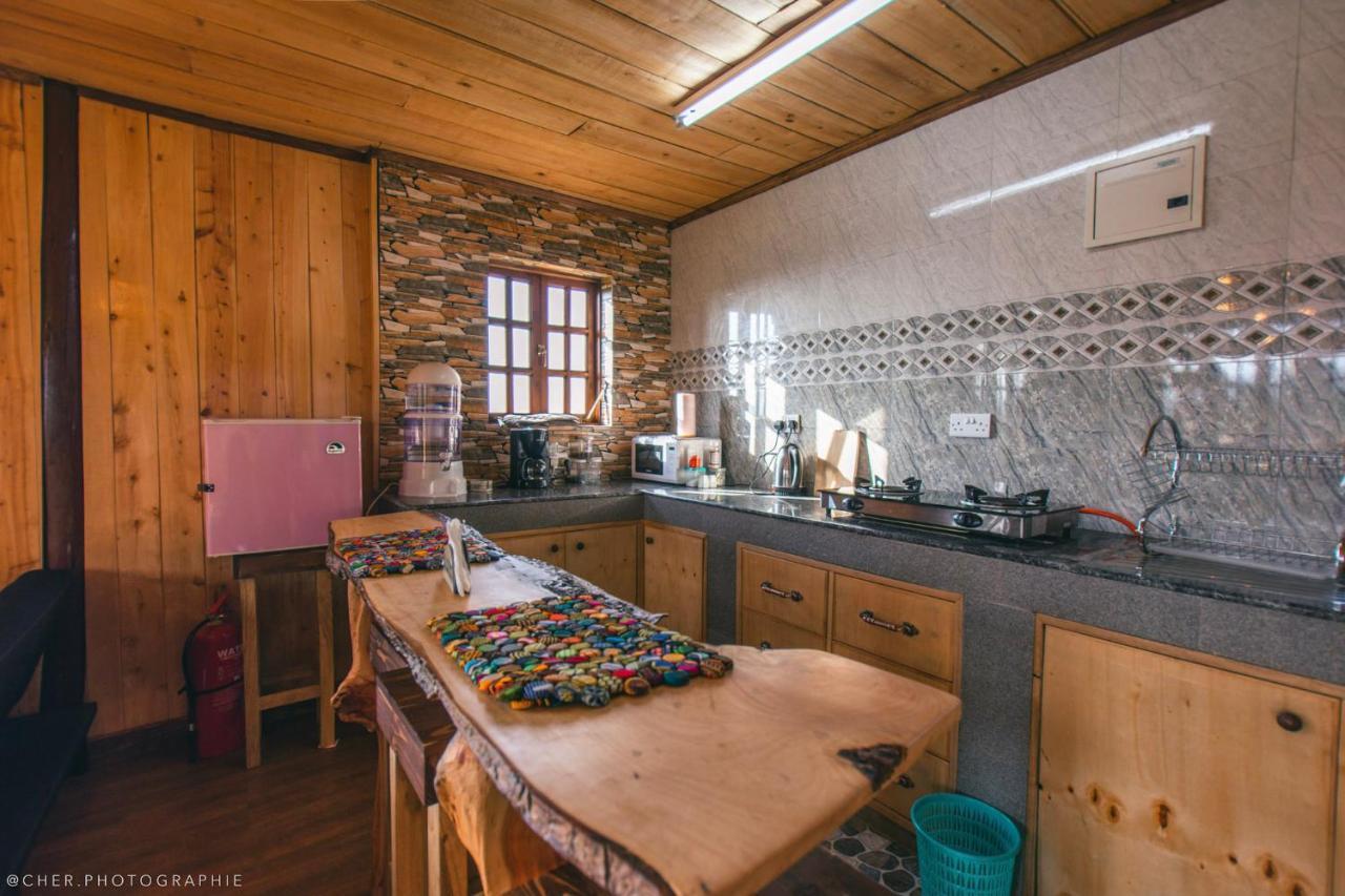 The Wonky House Apartment Timau Luaran gambar