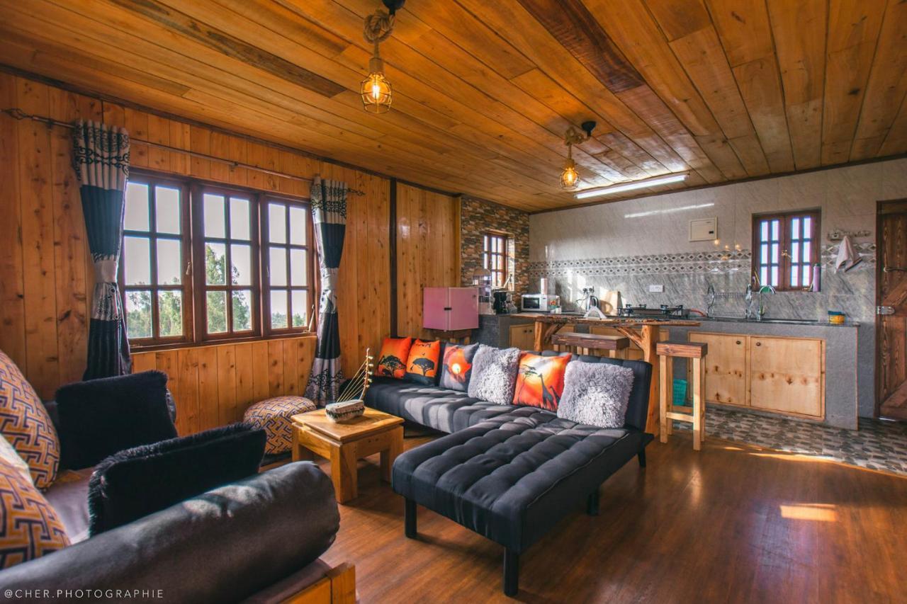 The Wonky House Apartment Timau Luaran gambar